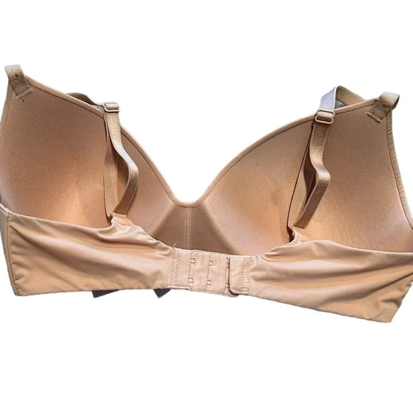 3/$25 Victoria's Secret Nude Tshirt Bra No Underwire Seamless Lightly Padded 34D - Picture 2 of 4